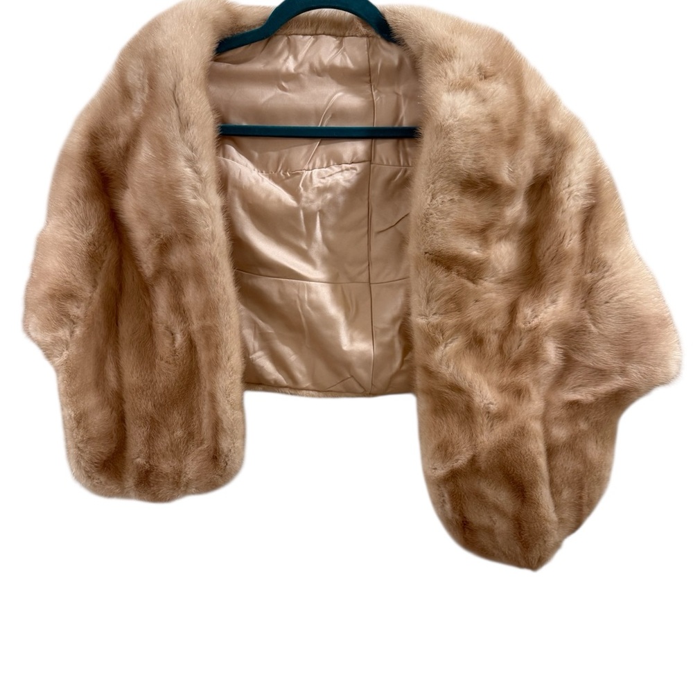 Vintage Natural Pale Biege Mink Cape ~ Tourmaline ~ By Spear & Picardi ~ Rare